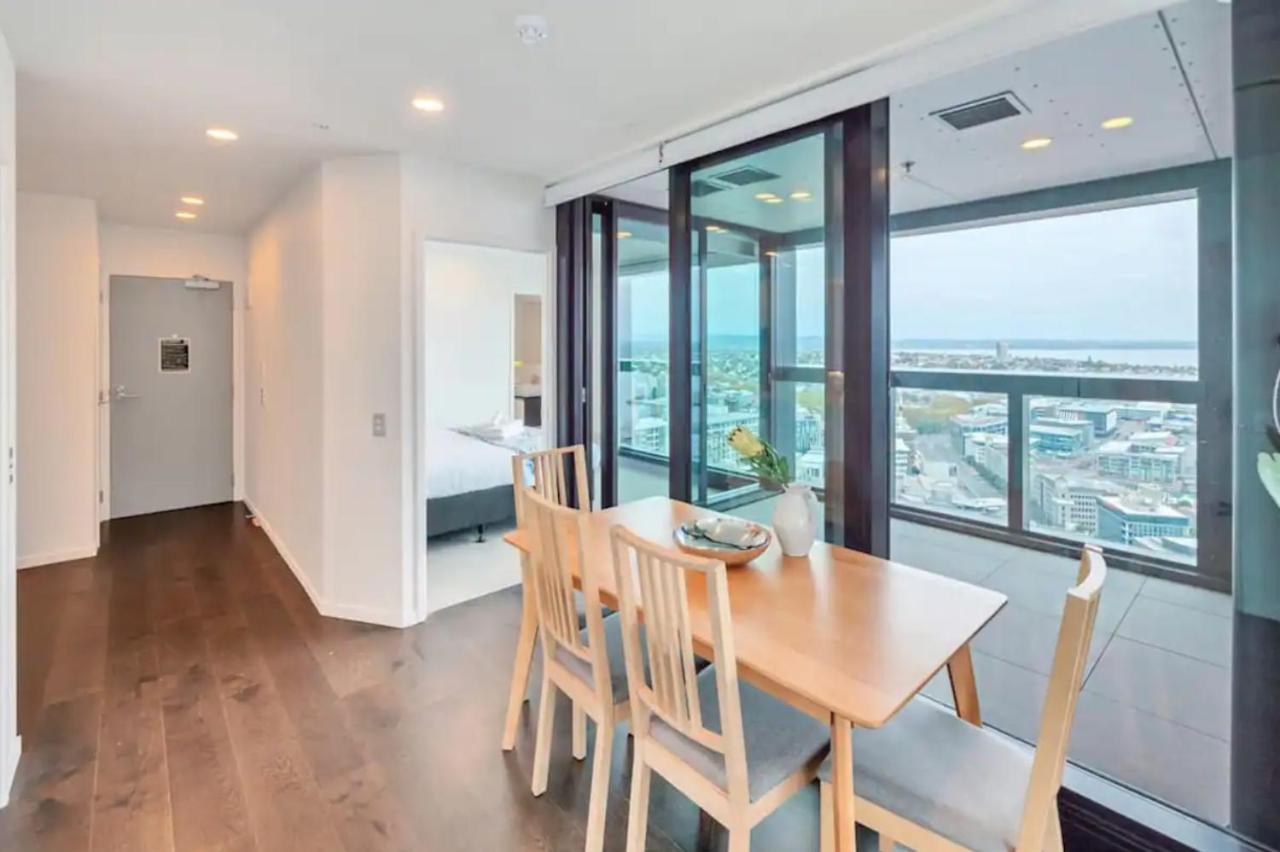 Magnificent Harbour View Skytower View Apartment In Cbd Auckland Kültér fotó