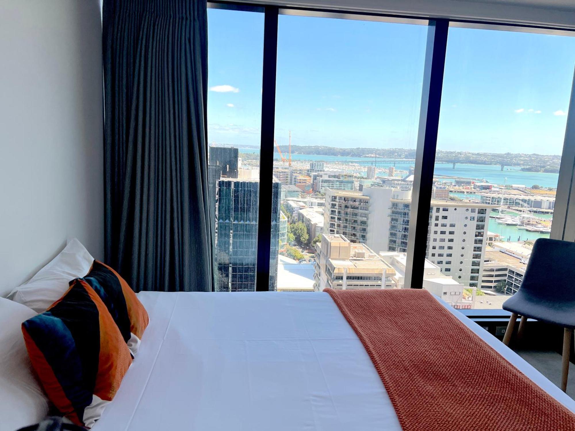 Magnificent Harbour View Skytower View Apartment In Cbd Auckland Kültér fotó