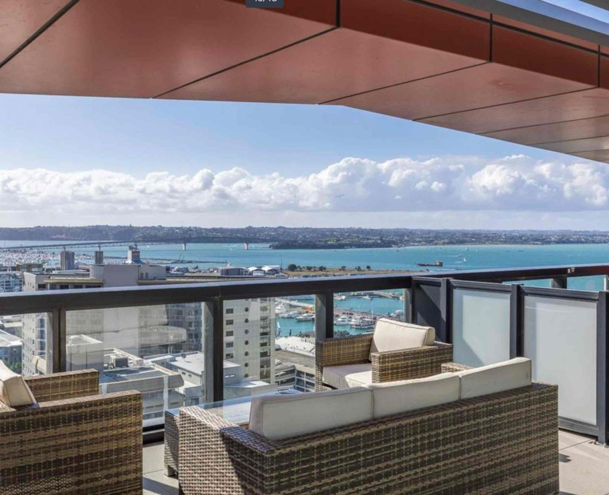 Magnificent Harbour View Skytower View Apartment In Cbd Auckland Kültér fotó